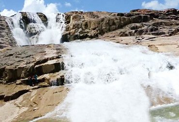 Kuntala Waterfalls